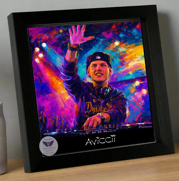 Image Size: 8" X 8", Black Wood Frame, Glass Front, Hanging Frame, Image Type: Print, 3D Decoupage effect: £15.00